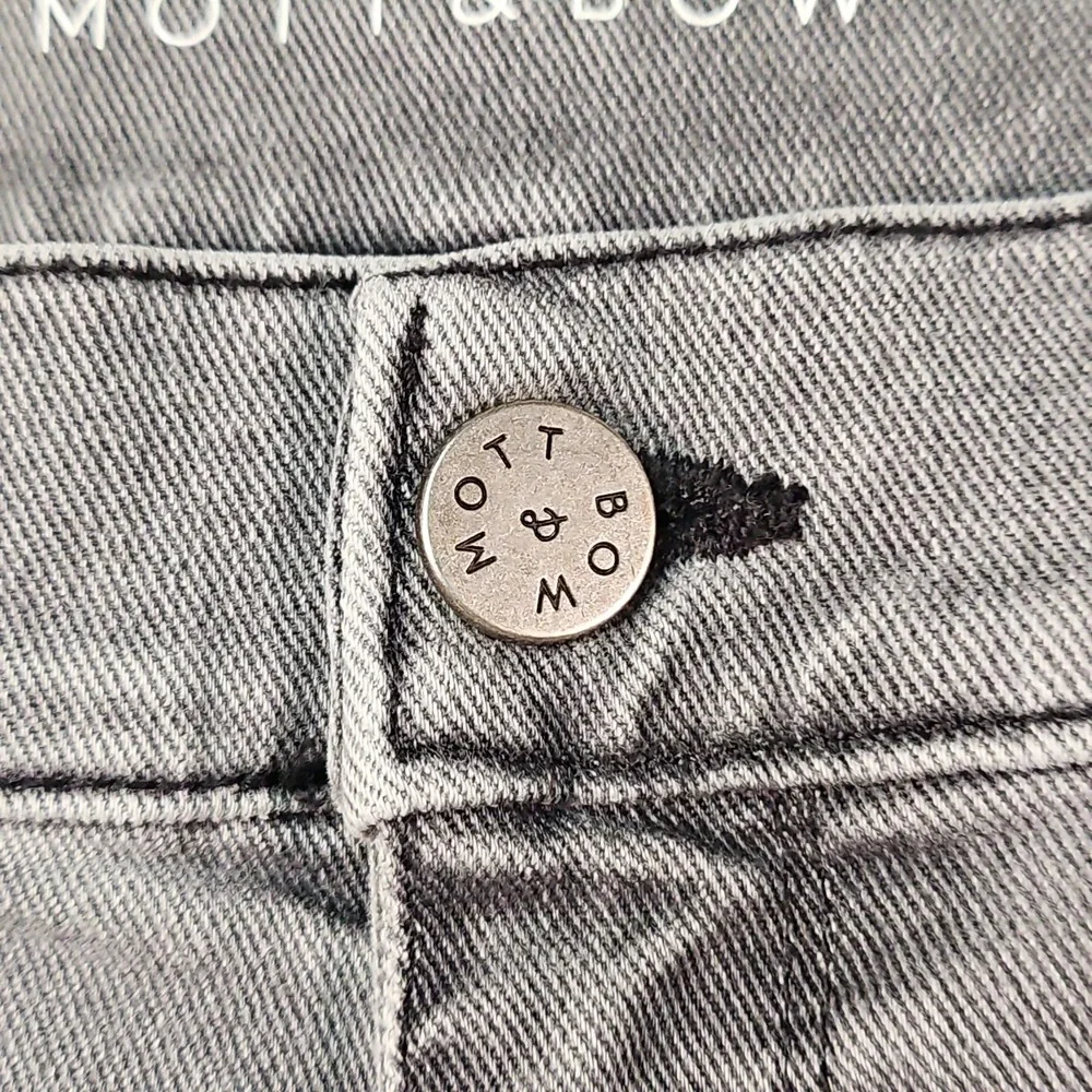 Mott Bow Jeans Mens 34x30 Slim Stone Gray Minimalist Preppy Ultra Soft Stretch